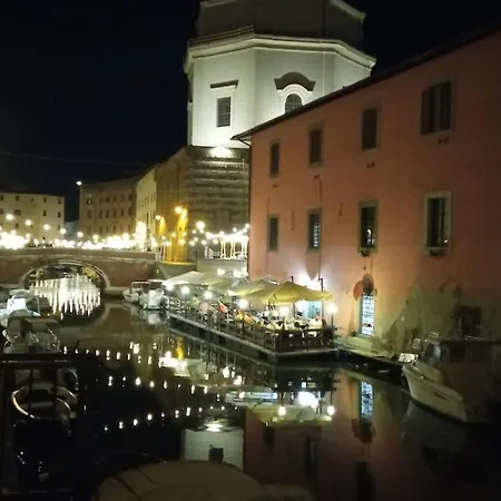 Appartamento Casa In Piazza A Due Passi Dagli Imbarchi E Dal Centro Storico