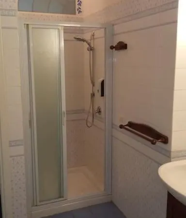 Casa In Piazza A Due Passi Dagli Imbarchi E Dal Centro Storico Appartamento *