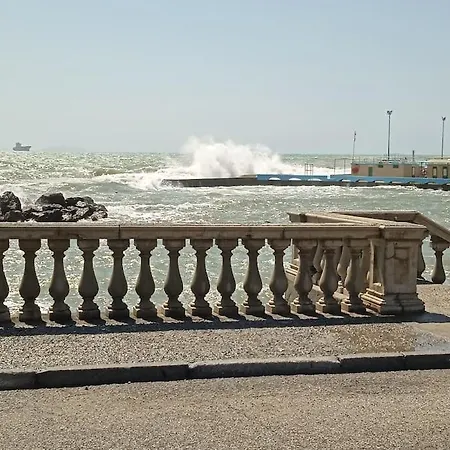 Appartamento Casa In Piazza A Due Passi Dagli Imbarchi E Dal Centro Storico *